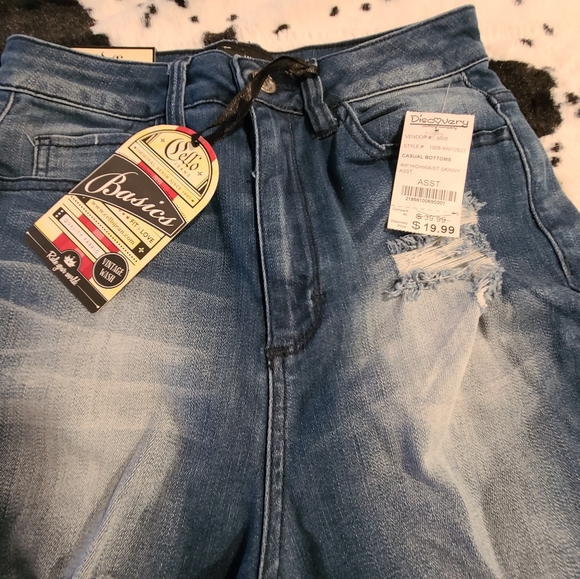 Skinny Jeans - Picture 2 of 3